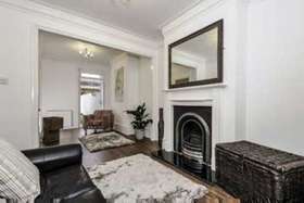 3 bedroom Terraced f...